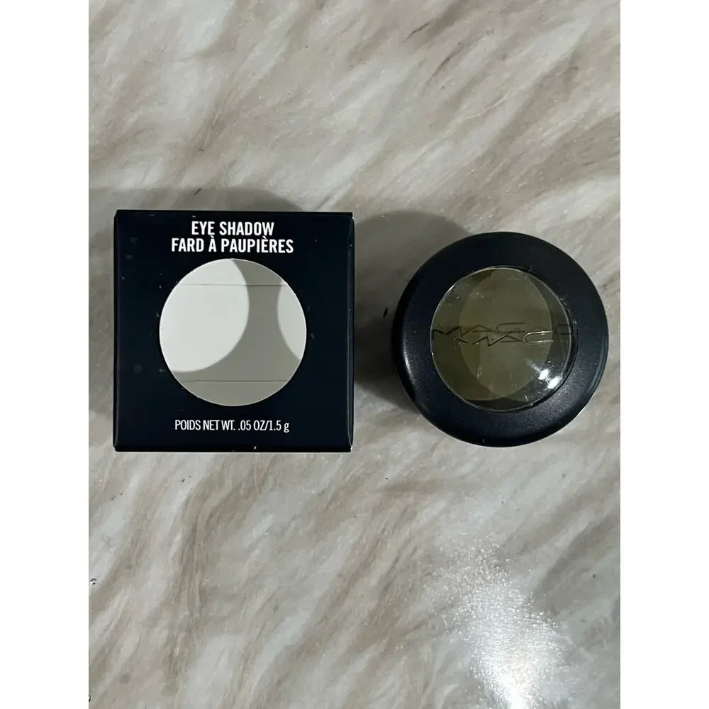 NEW MAC Cosmetics Mo Money Mo Problems Soft Matte Powder Eyeshadow